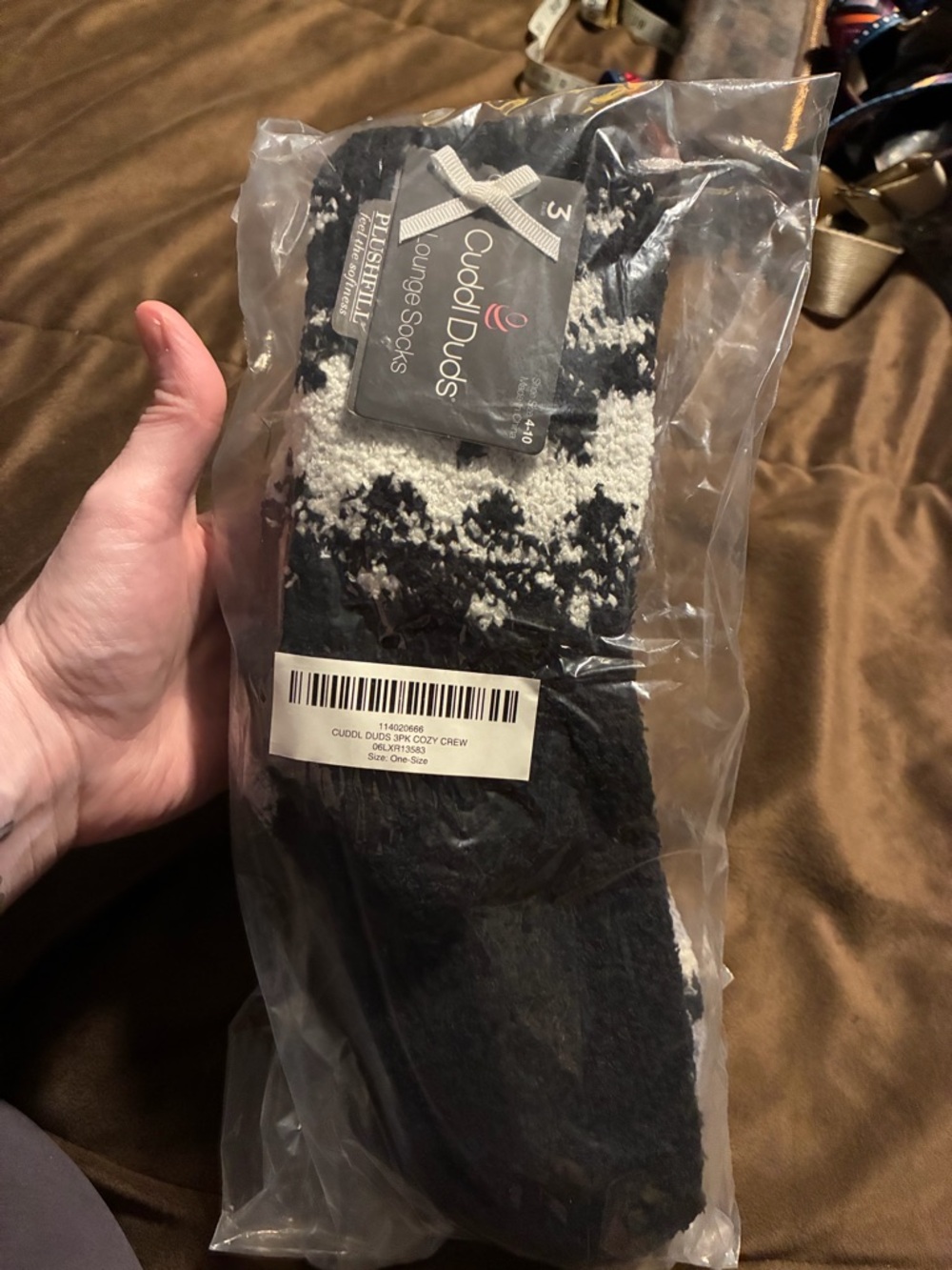 Cuddl Duds Black & Cream Fair Isle Plush Crew Socks, 3pack, new in bag